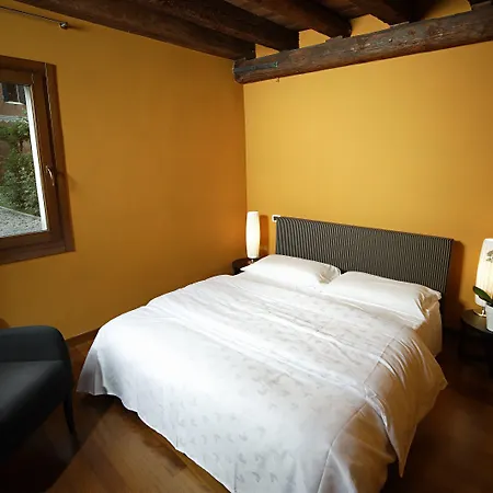 Moro Lin Design 4*