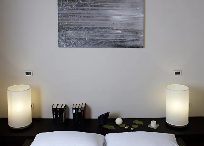Moro Lin Design