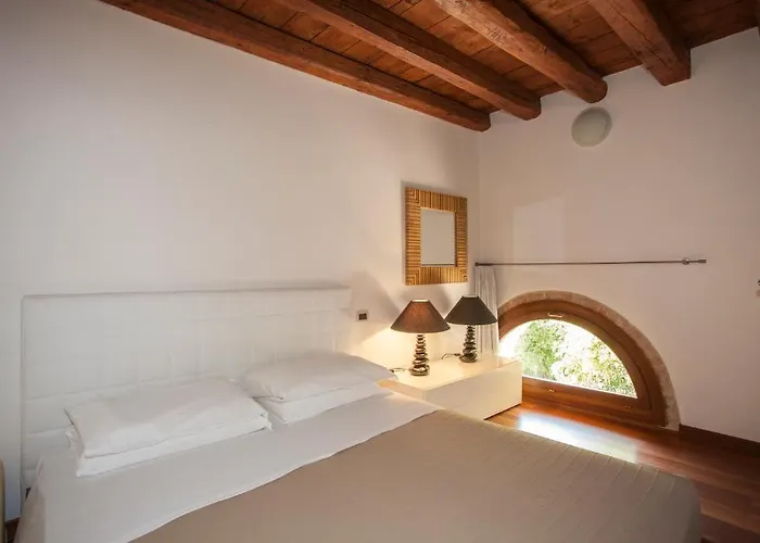 Moro Lin Design 4*