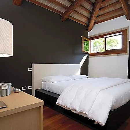 Moro Lin Design