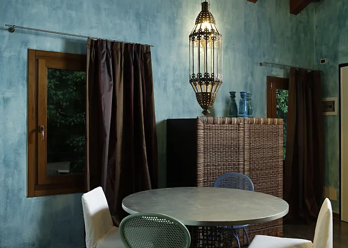 Moro Lin Design