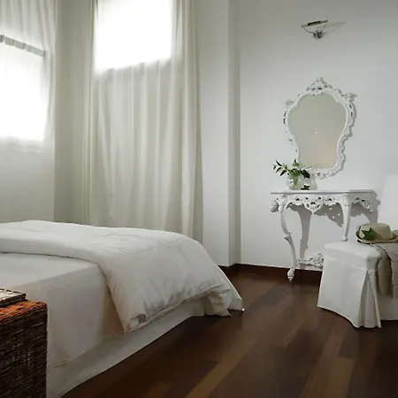 Moro Lin Design Aparthotel