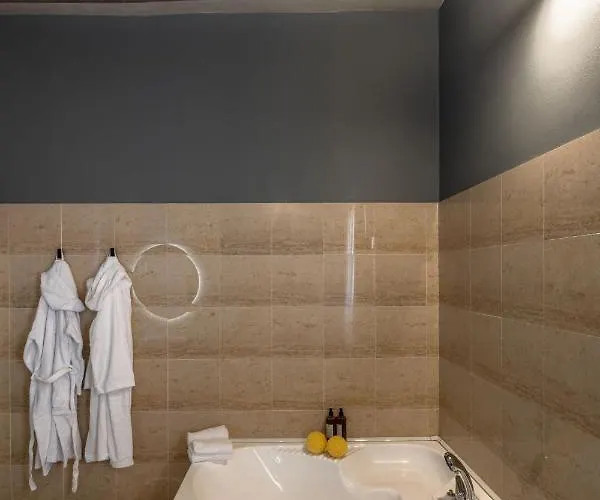 Moro Lin Design Апарт-отель 4*