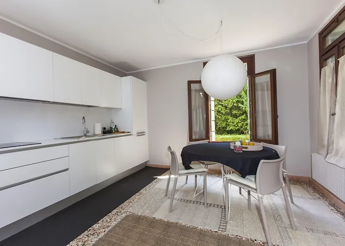 Moro Lin Design 4* Местре